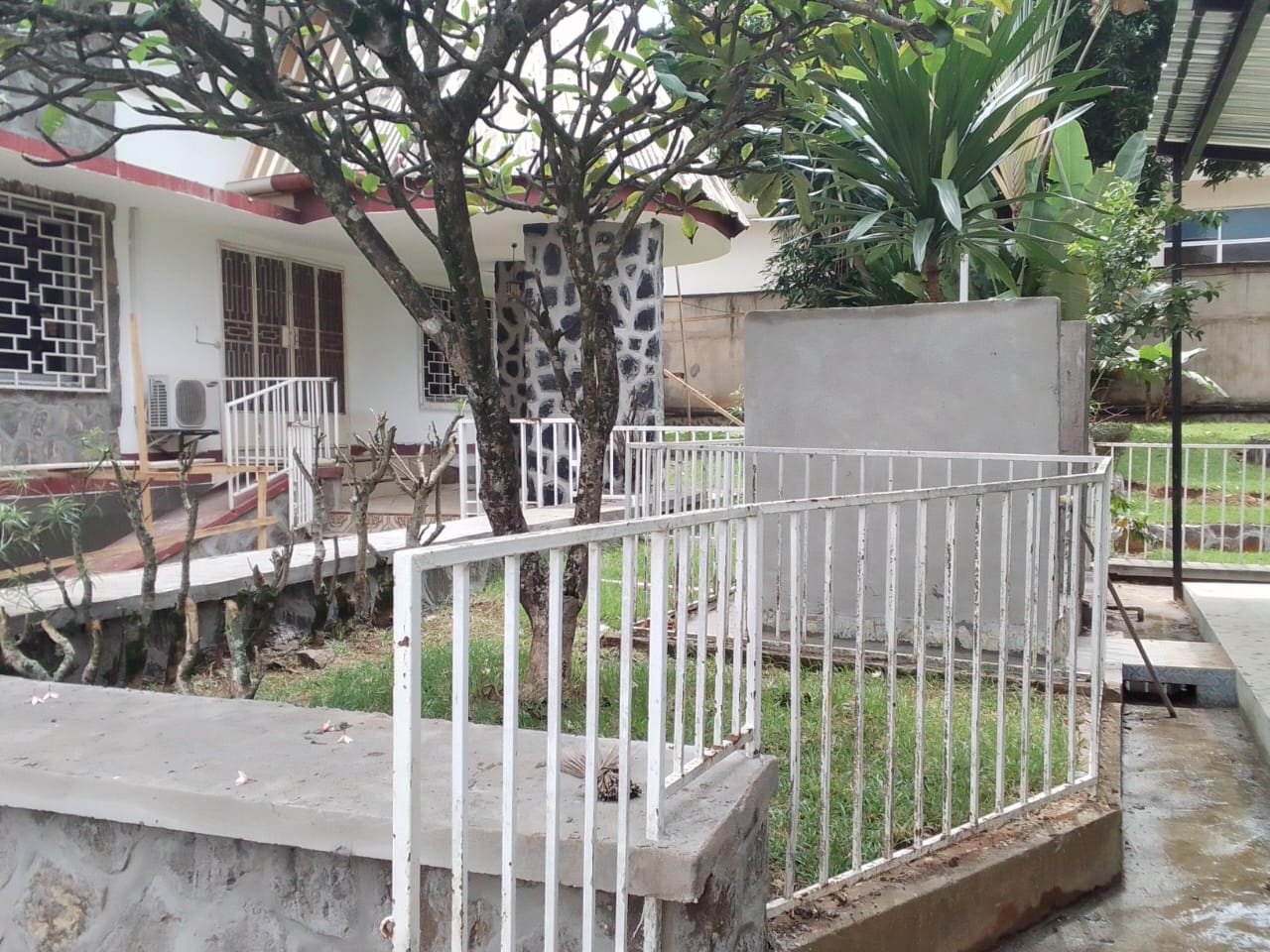 Villa à louer à Bastos, Yaoundé 