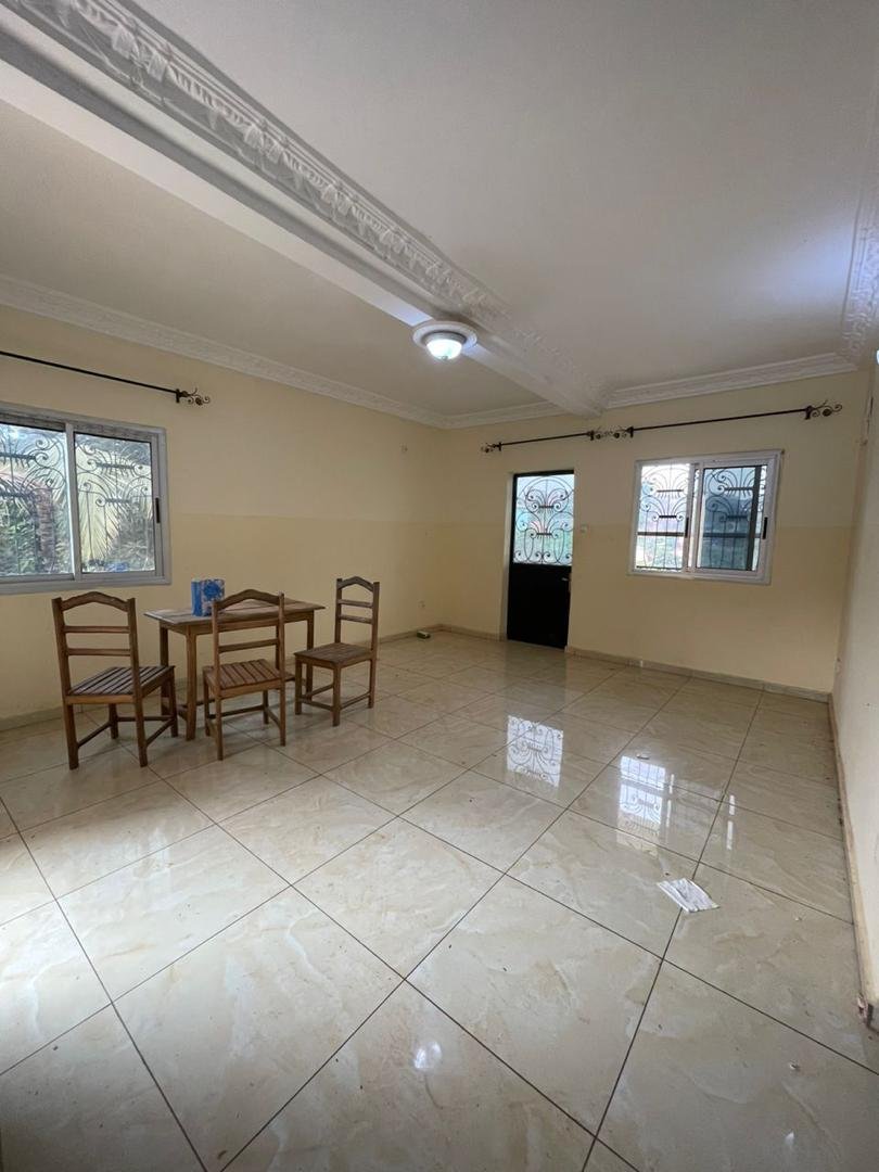 Appartement à louer mimboman Opep, Yaoundé.