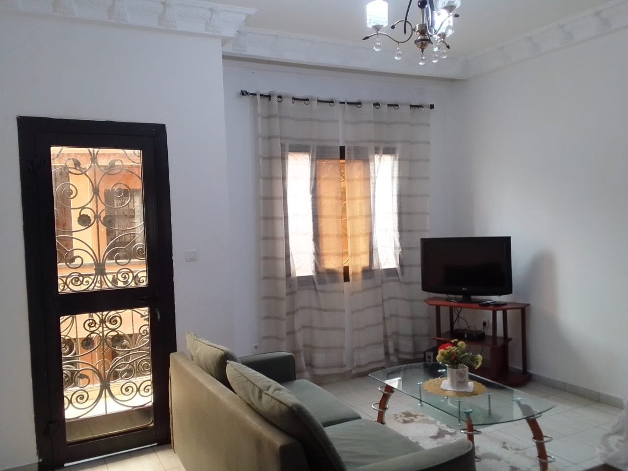 Studio meublé à louer à Tsinga, Yaoundé,