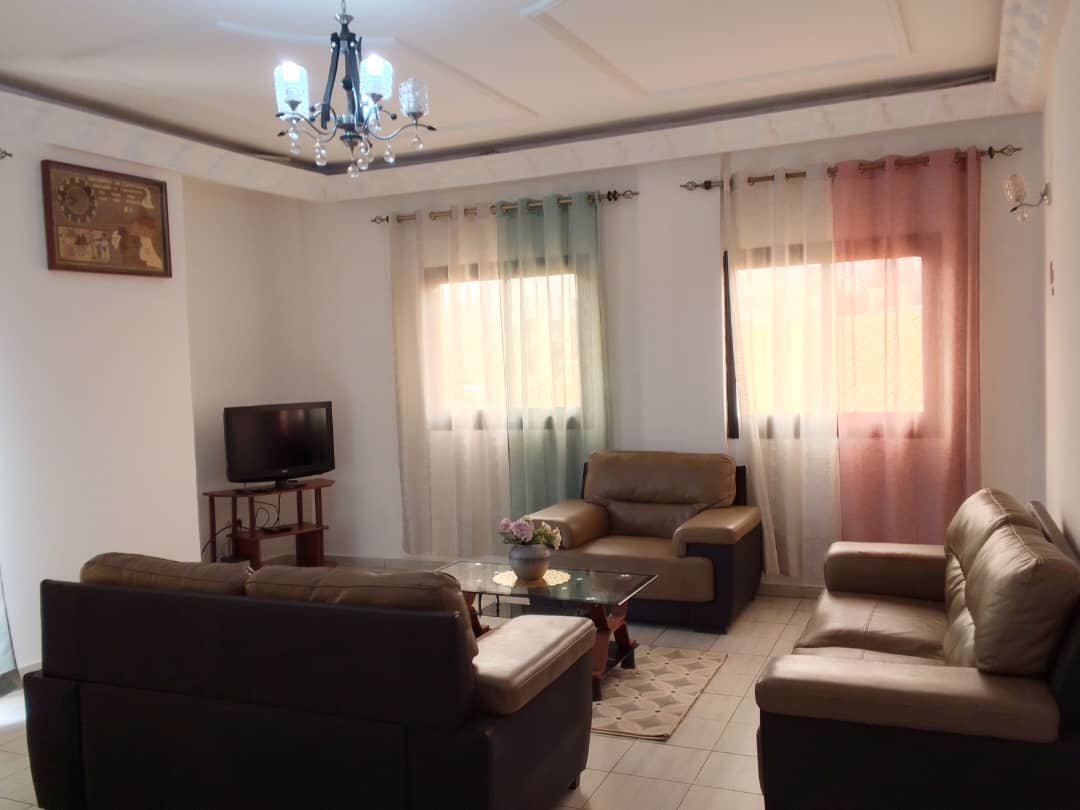 Appartements meublés à louer à  Tsinga, Yaoundé,
