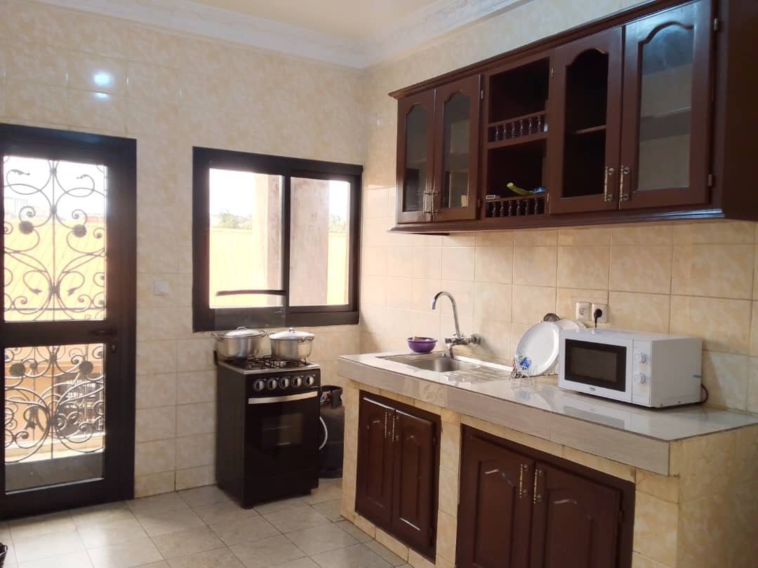 Appartements meublés à louer à  Tsinga, Yaoundé,