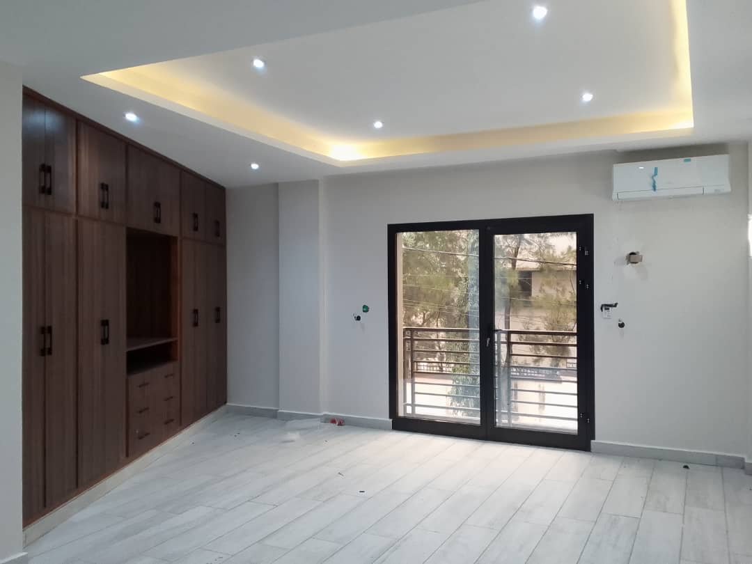 Appartement à louer à Bastos, Yaoundé. 