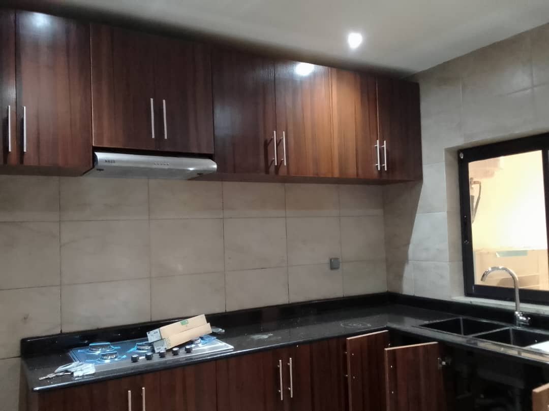 Appartement à louer à Bastos, Yaoundé. 