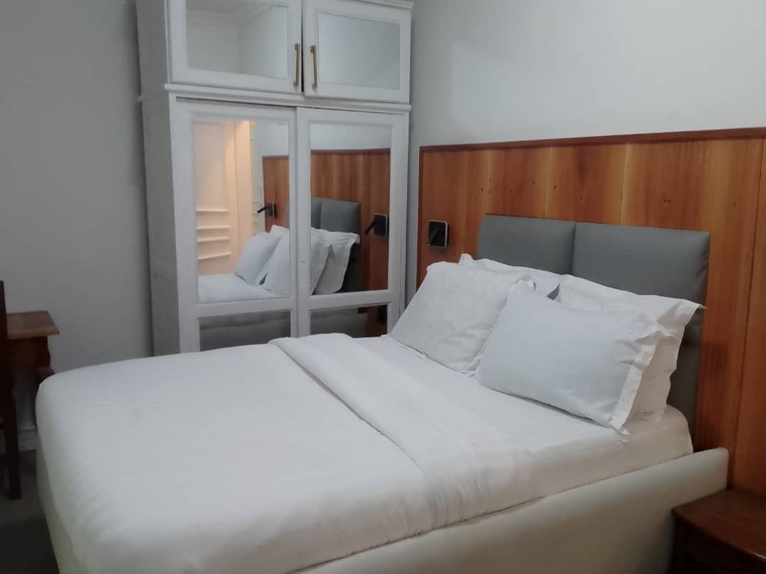 Appartement meublé à louer à Bastos, Yaoundé. 