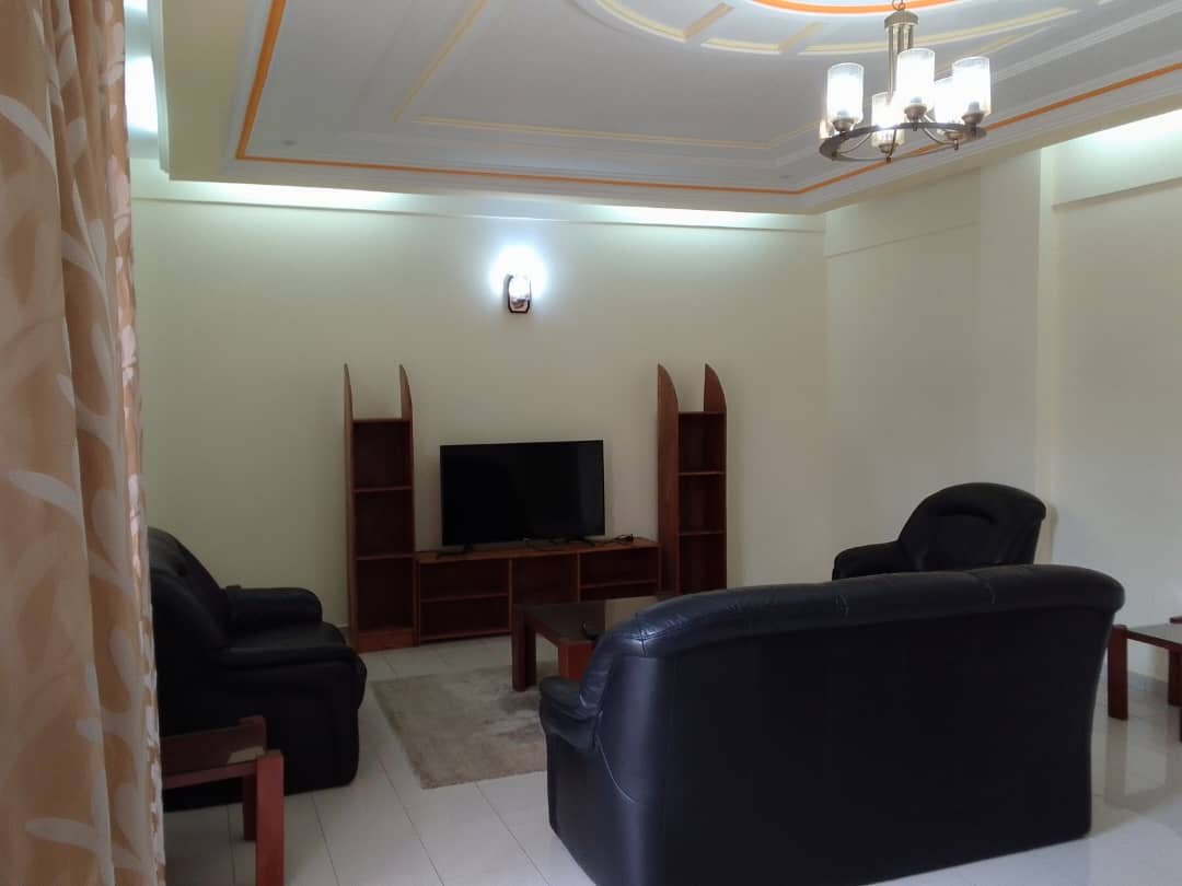 Appartement meublé à louer à Bastos, Yaoundé. 