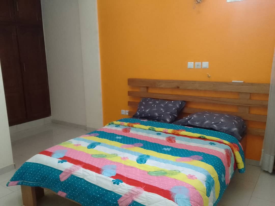 Appartement meublé à louer à Bastos, Yaoundé. 
