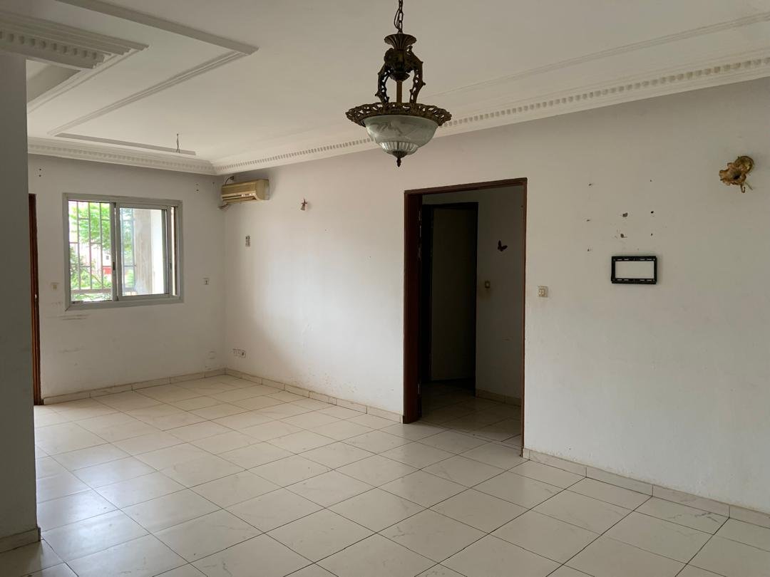 Appartement à louer à Bastos, Yaoundé. 
