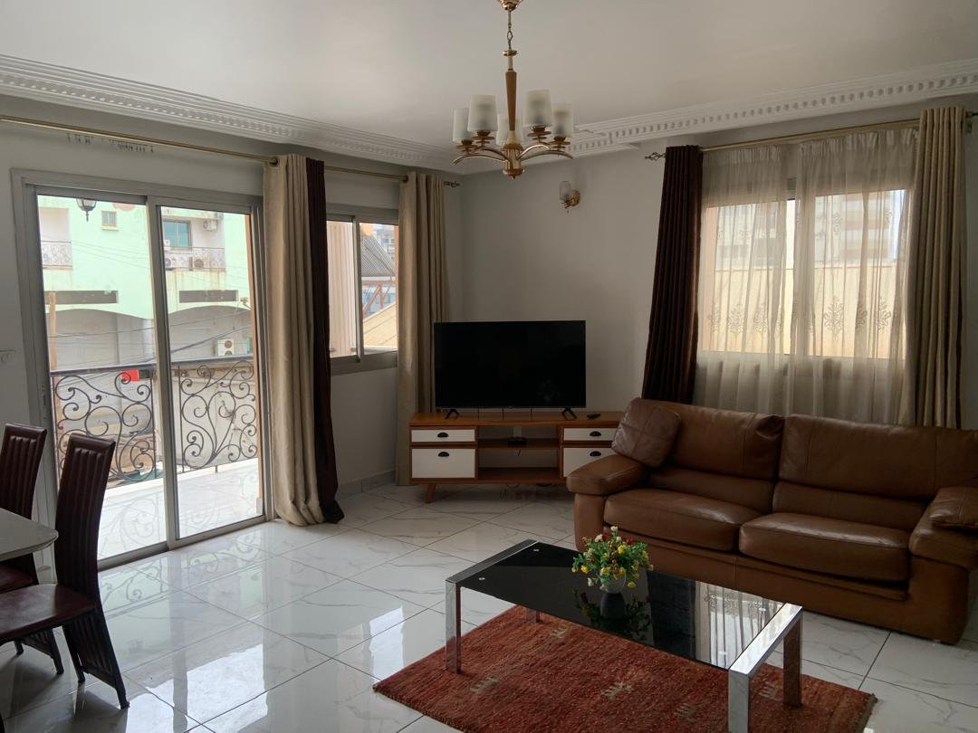 Appartement meublé à louer à Bastos, Yaoundé.