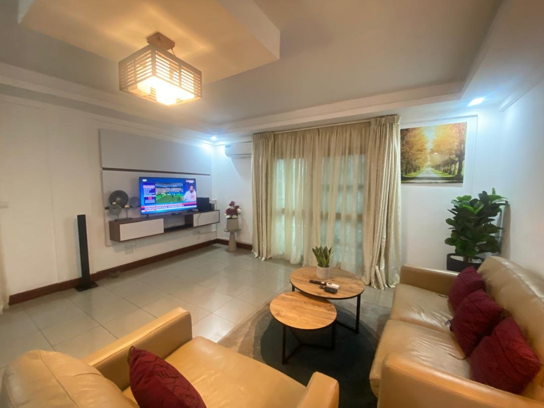Appartement meublé à louer au carrefour bastos, Yaoundé 