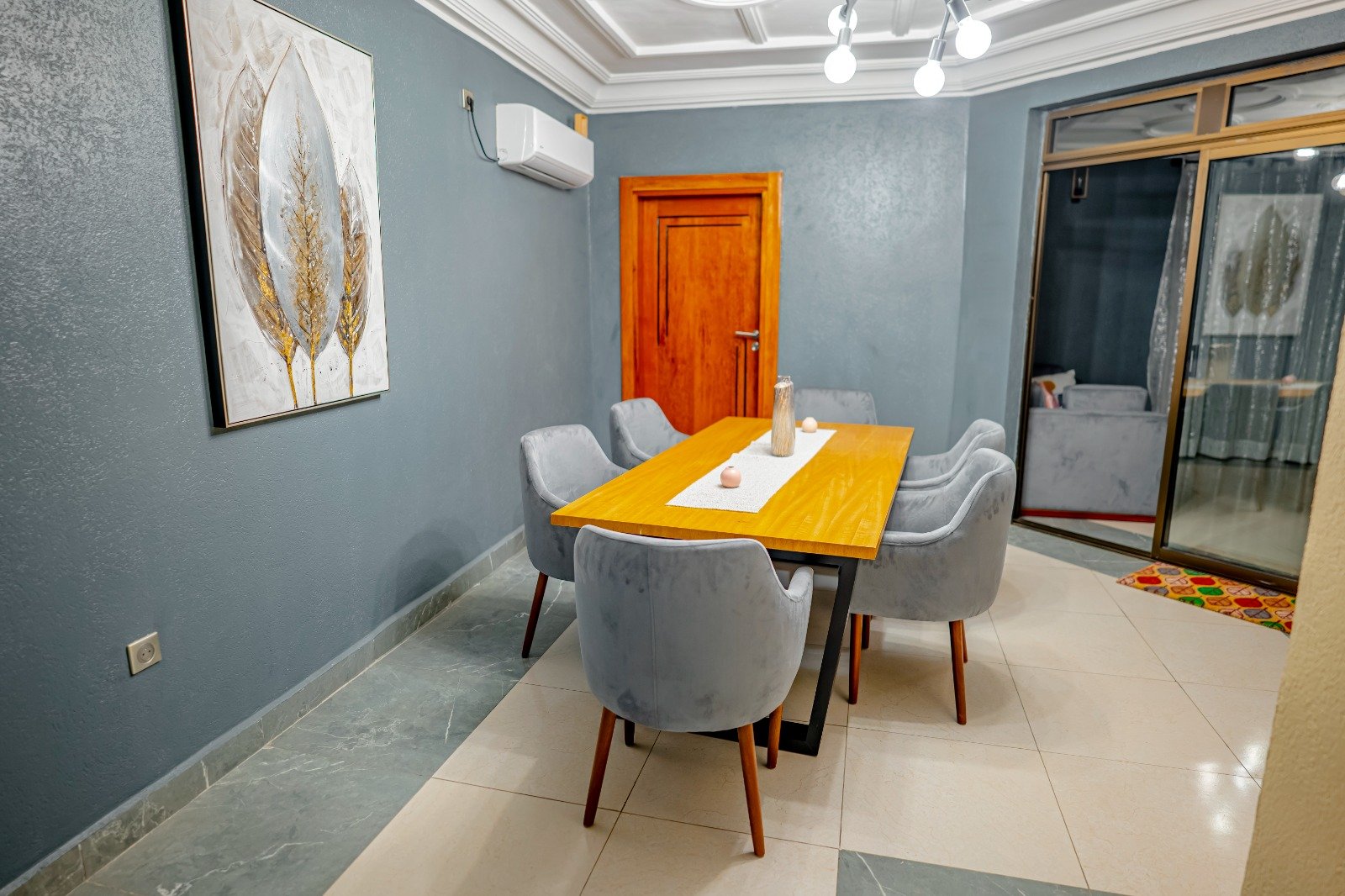 Appartement meublé à louer à Makepe saint Tropez ; Douala