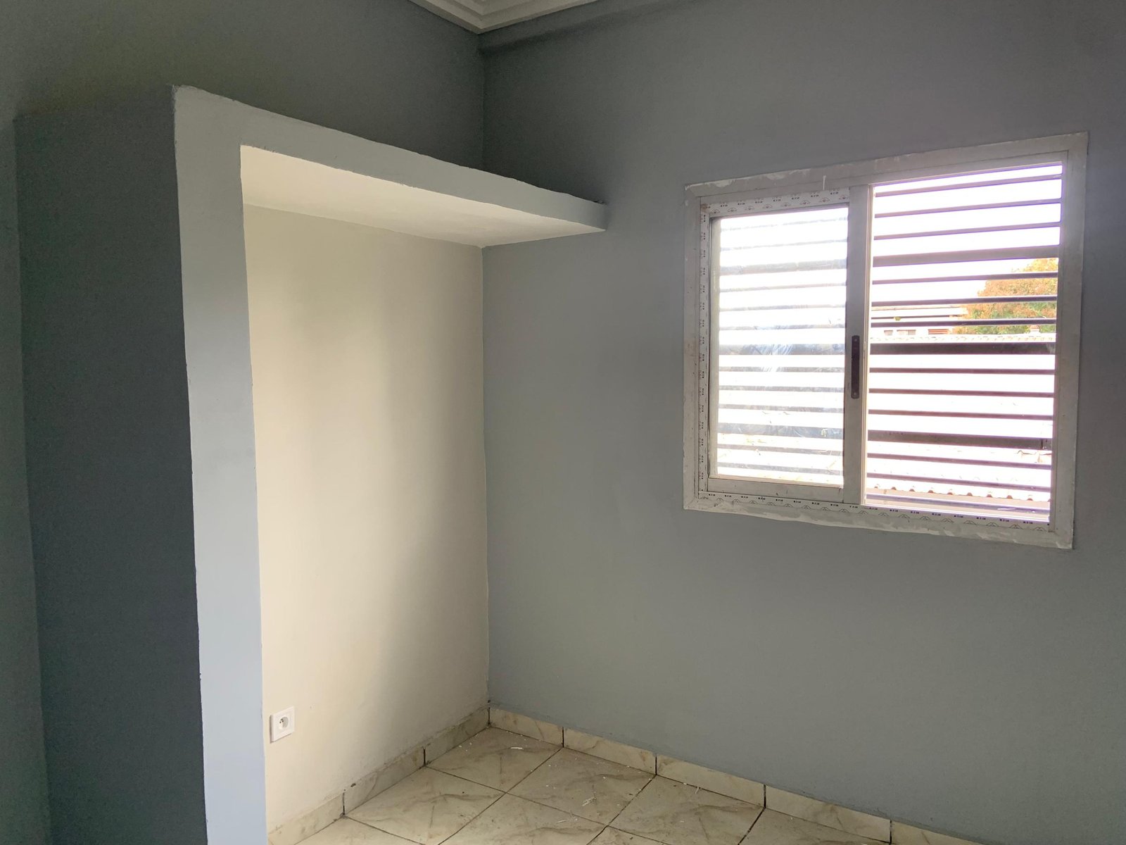 Appartement a louer, bastos , Yaoundé 