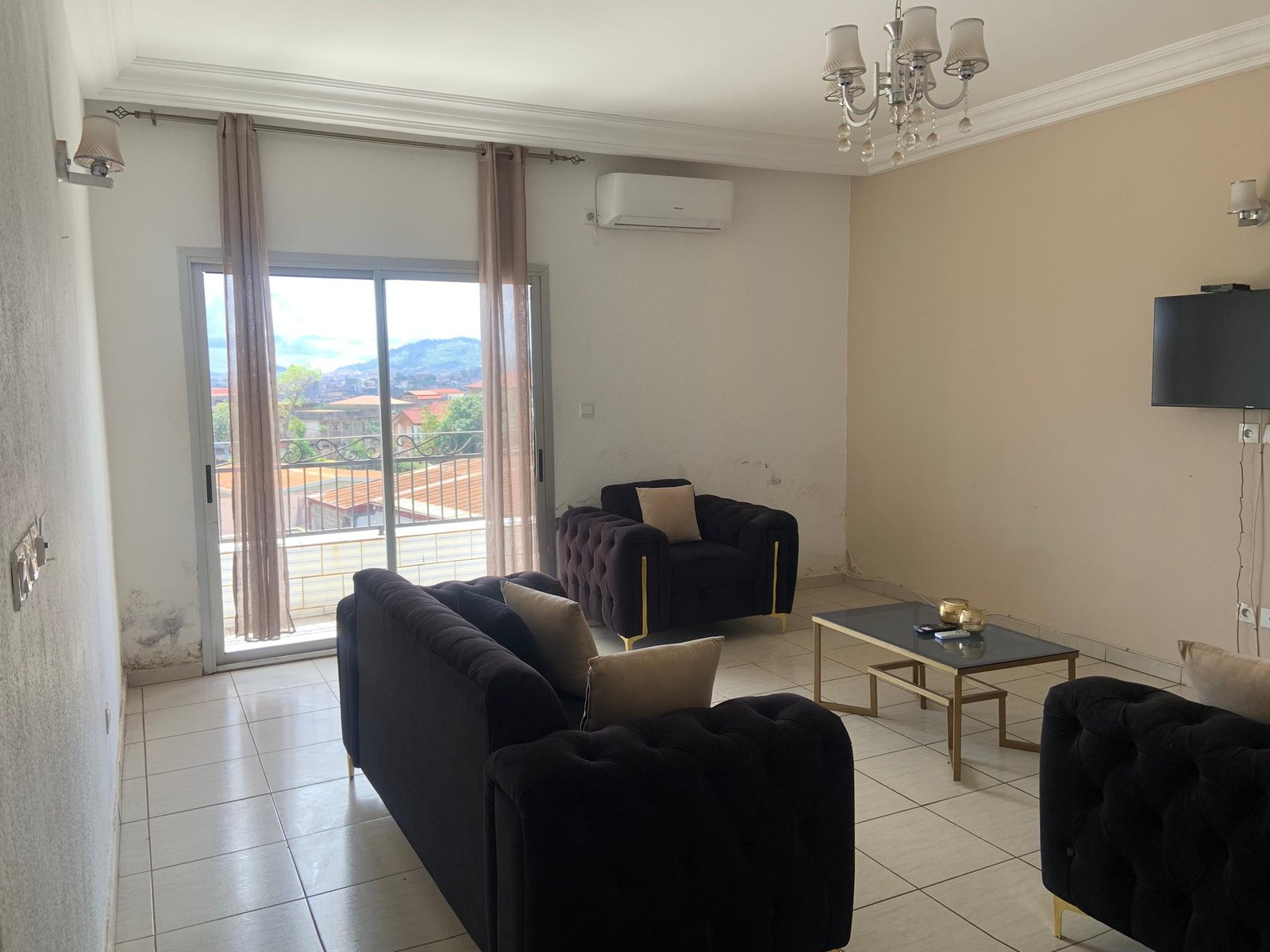 Appartement meublé à louer, Omnisport, Yaoundé 