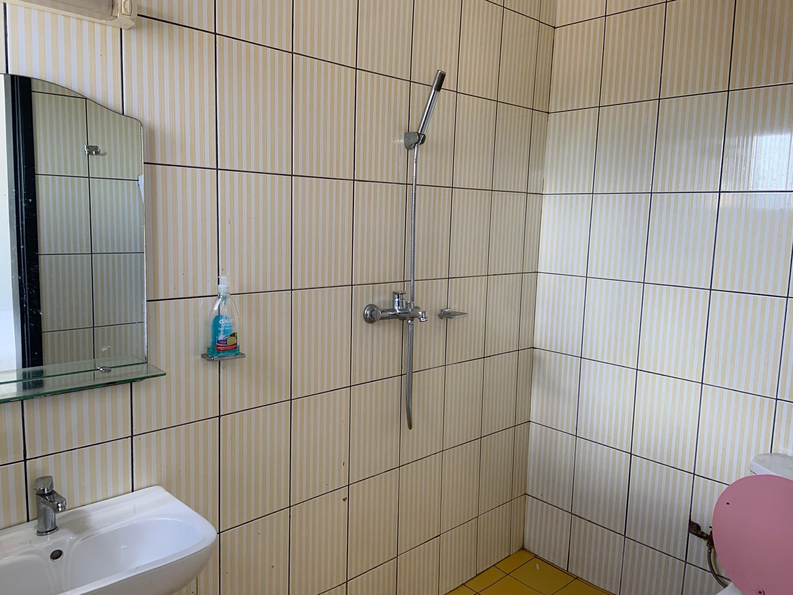 Appartement meublé à louer, Omnisport, Yaoundé 