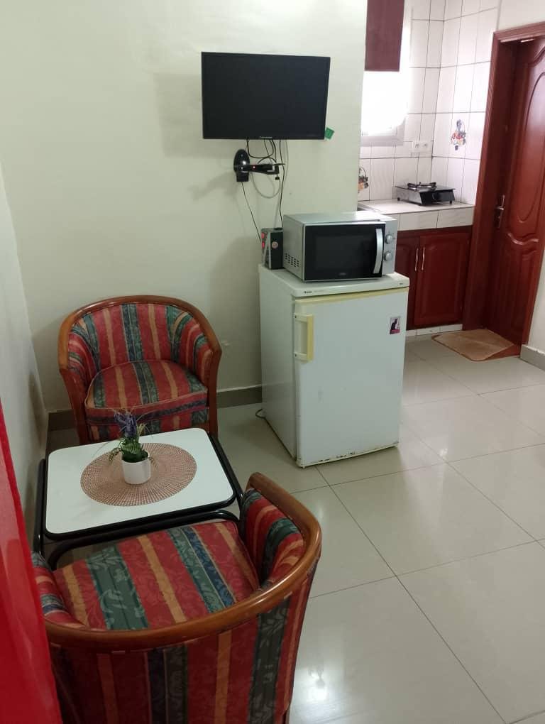 Chambre meublée à louer, Mimboman, Yaoundé   
