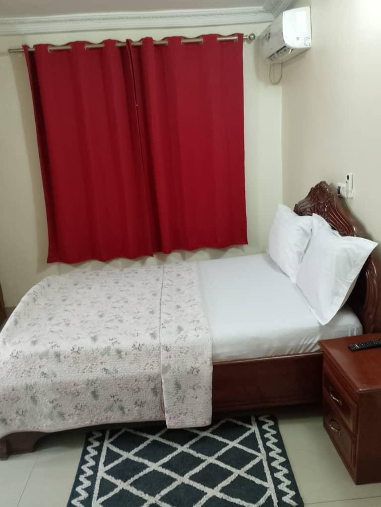 Chambre meublée à louer, Mimboman, Yaoundé   