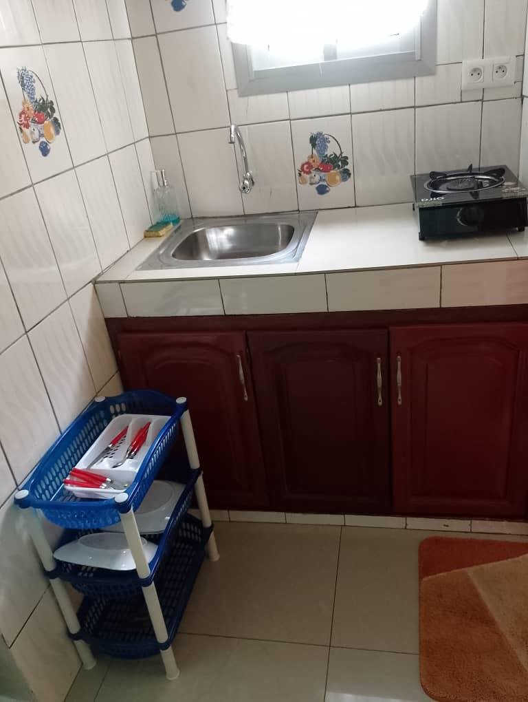 Chambre meublée à louer, Mimboman, Yaoundé   