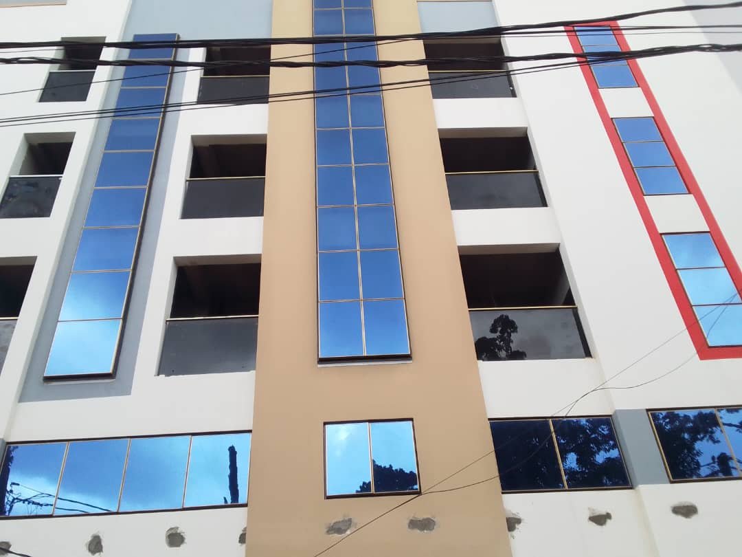 Boutique à louer, Melen, Yaoundé 