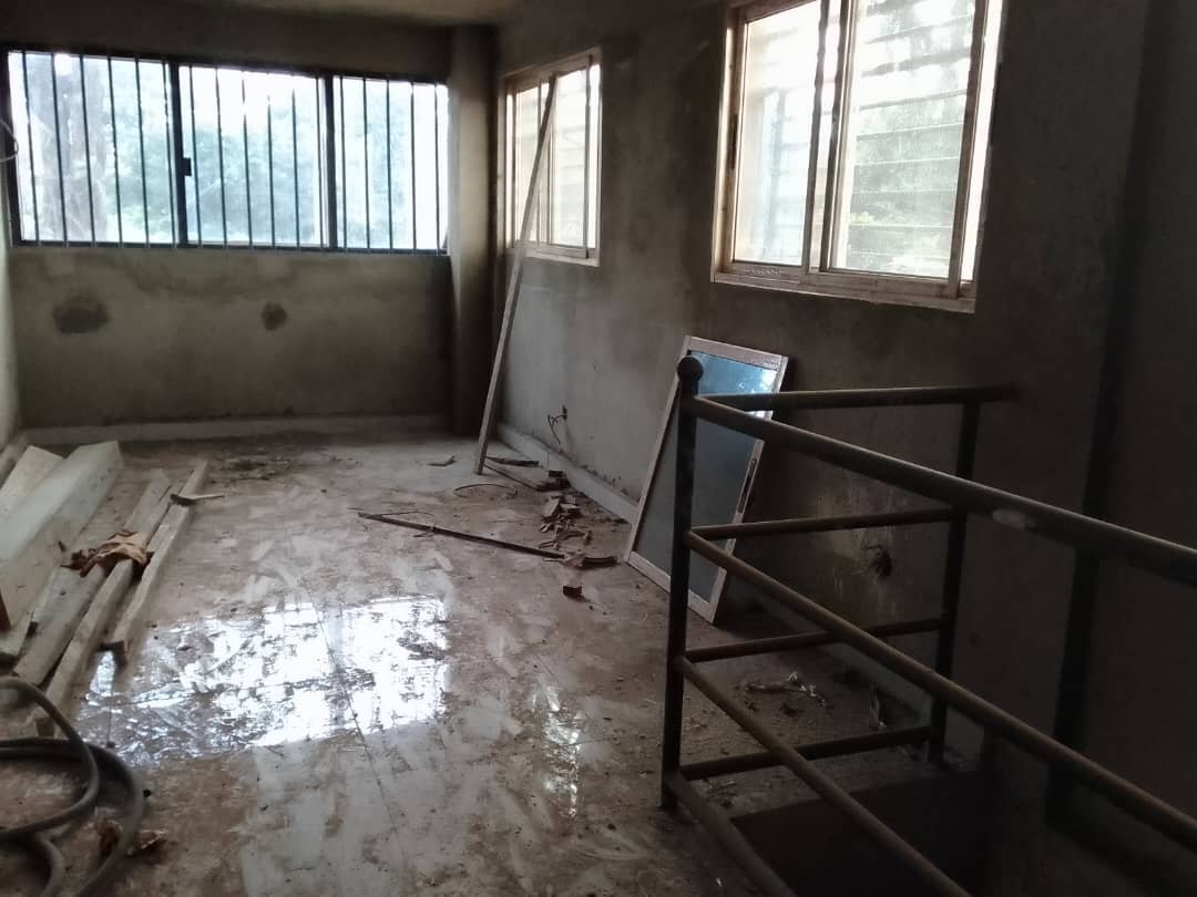 Boutique à louer, Melen, Yaoundé 