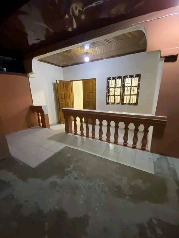 Villa à louer, Biyemassi, Yaoundé 