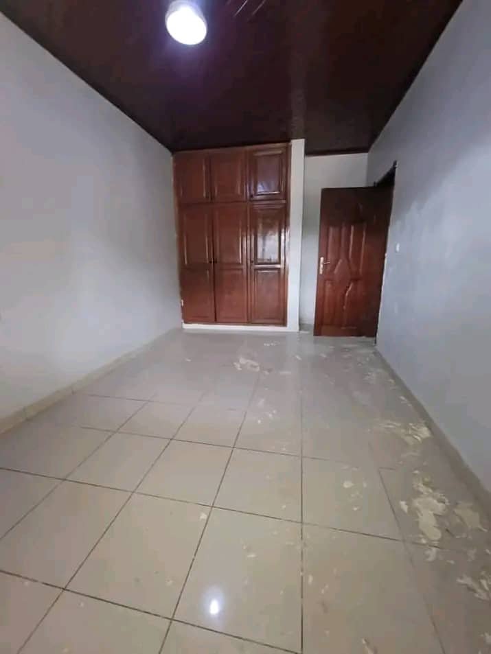 Appartement à louer, Biyem-assi, Yaoundé 