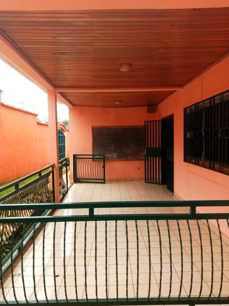 Villa a louer, Essos, Yaoundé 