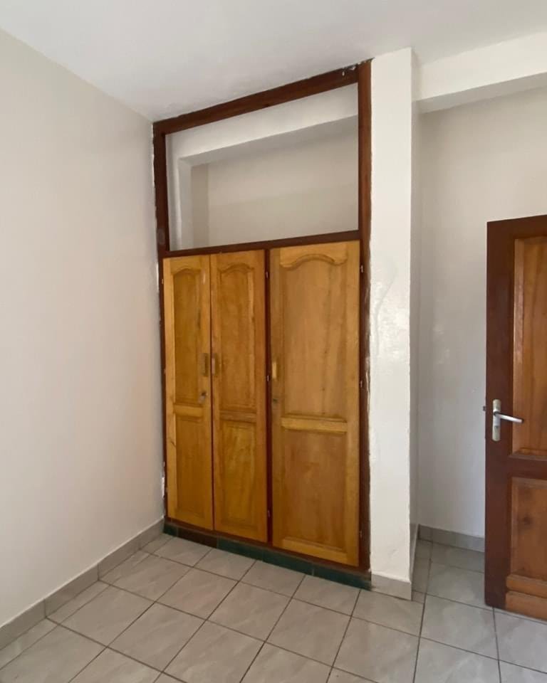 Appartement a louer, Bastos, Yaoundé 