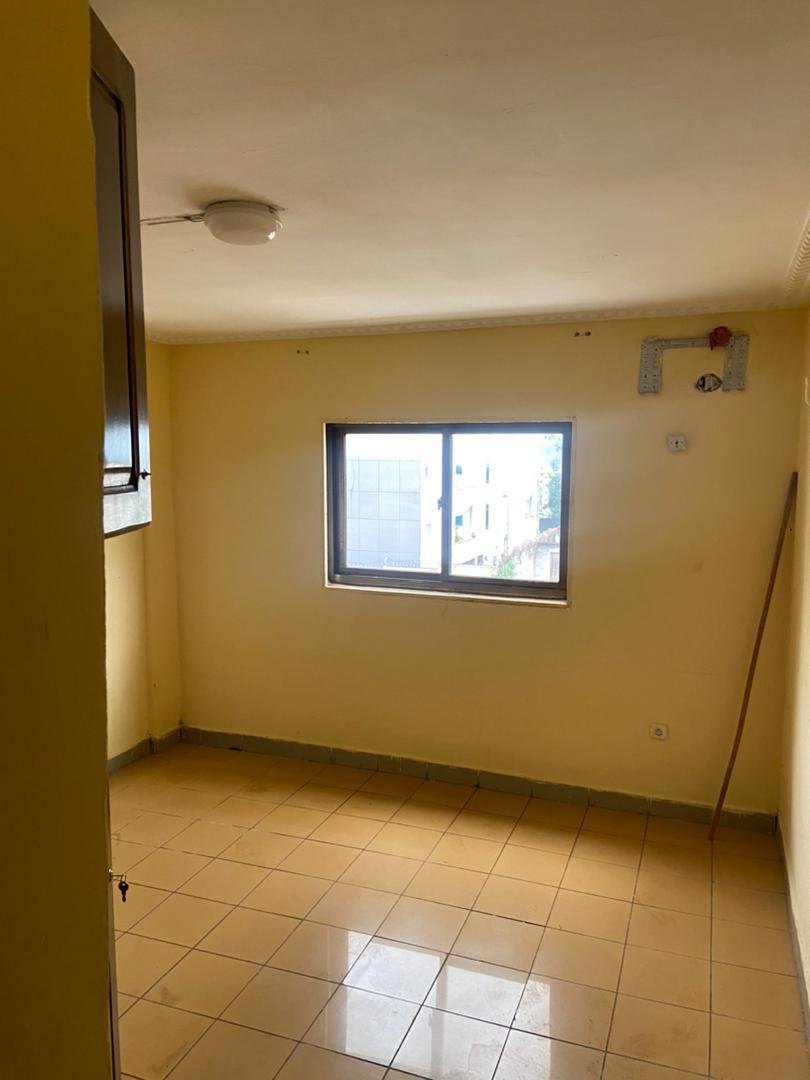 Appartement a louer, bastos, Yaoundé 