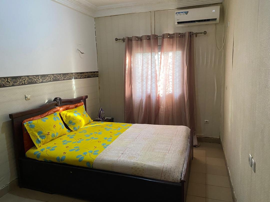 Studio meublé a louer, Logpom, Douala