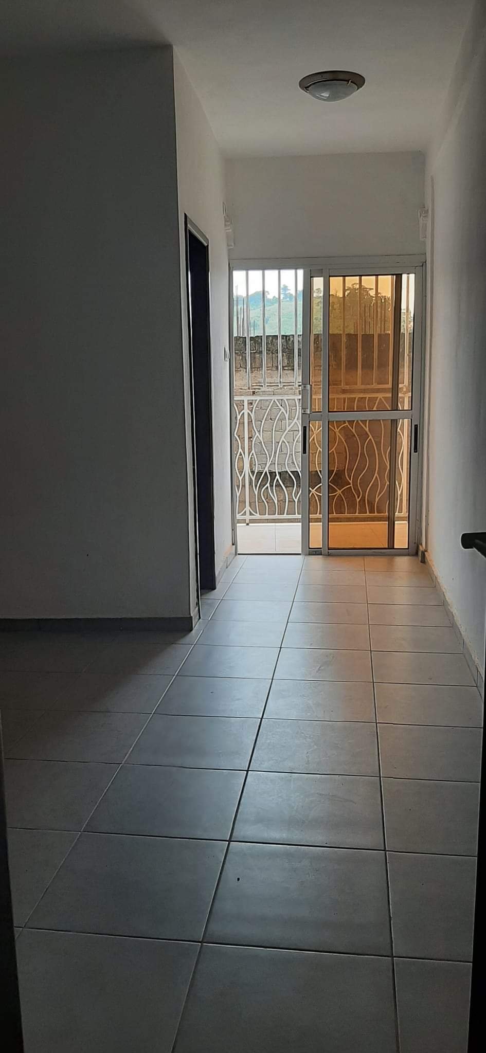 Appartement moderne à louer, Mbankolo, Yaoundé 