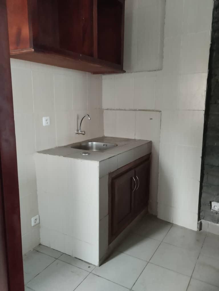 Studio moderne à louer, Bastos, Yaoundé 