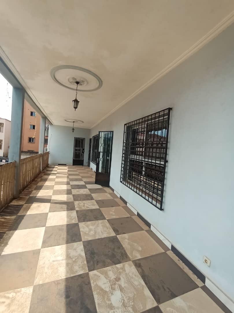 Appartement à louer, Bastos, Yaoundé 