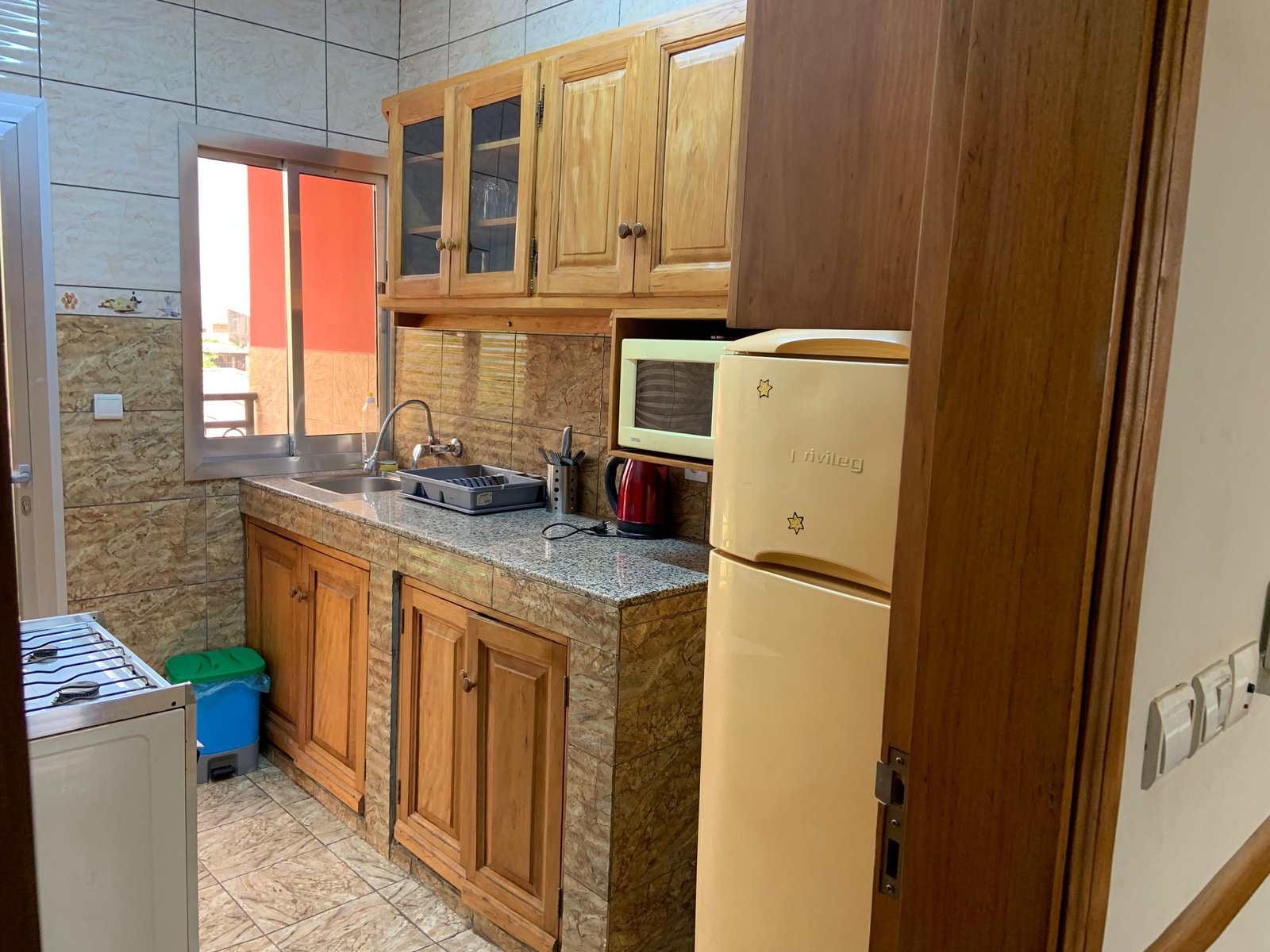Appartement meublé à louer, Titi garage, Yaoundé 