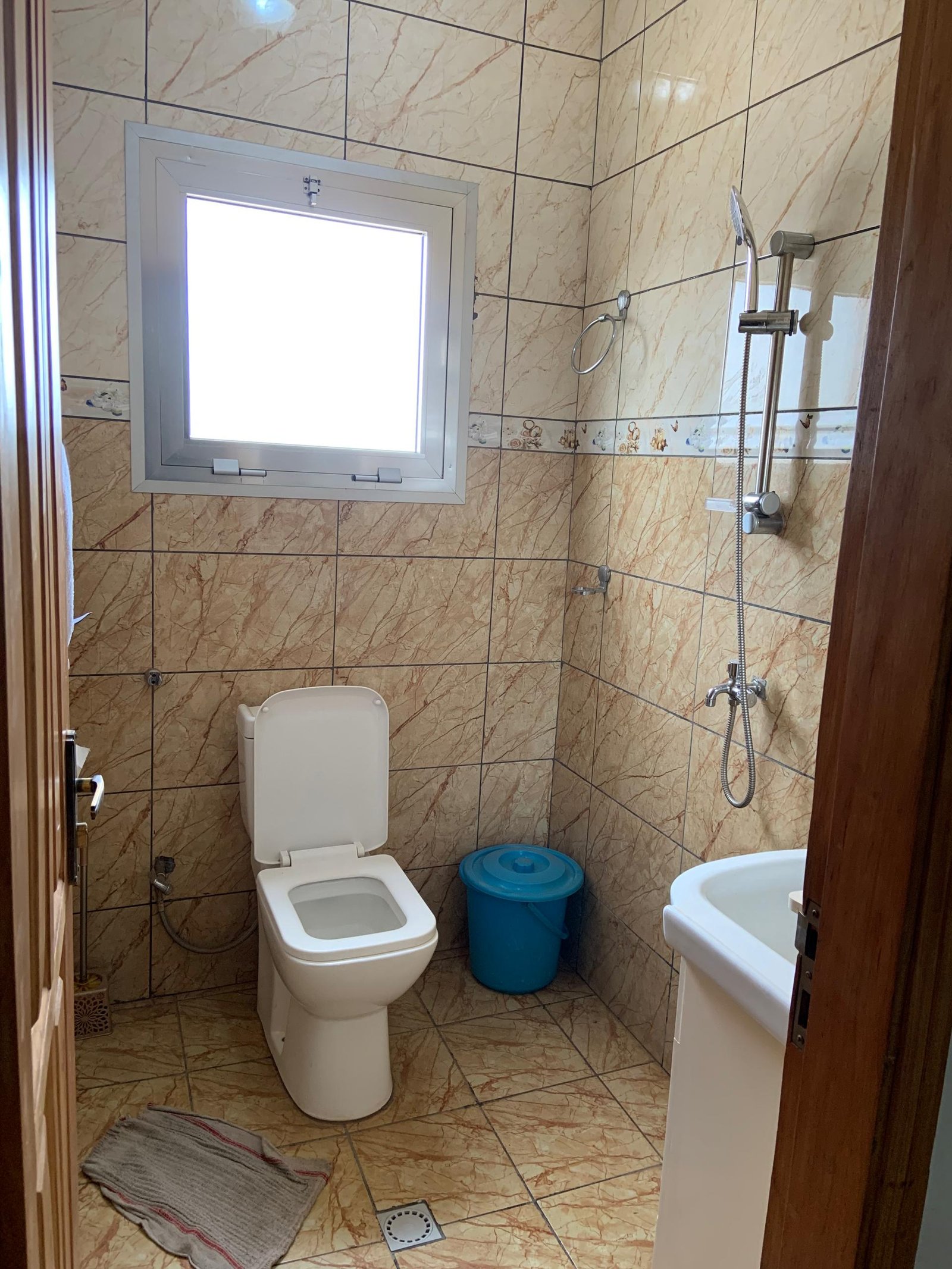 Appartement meublé a louer, Titi garage, Yaoundé 