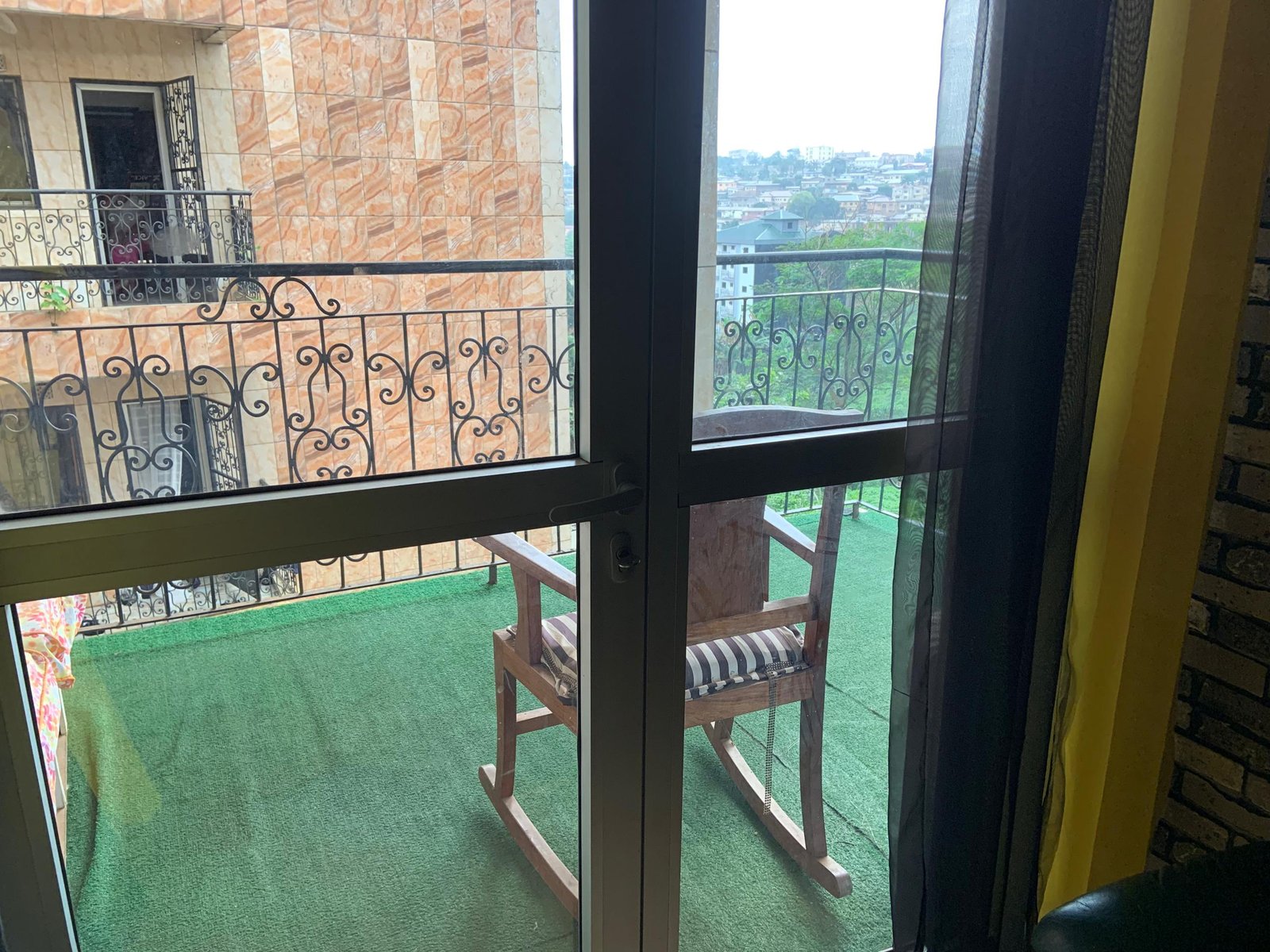 Appartement meublé à louer, Omnisport, Yaoundé  