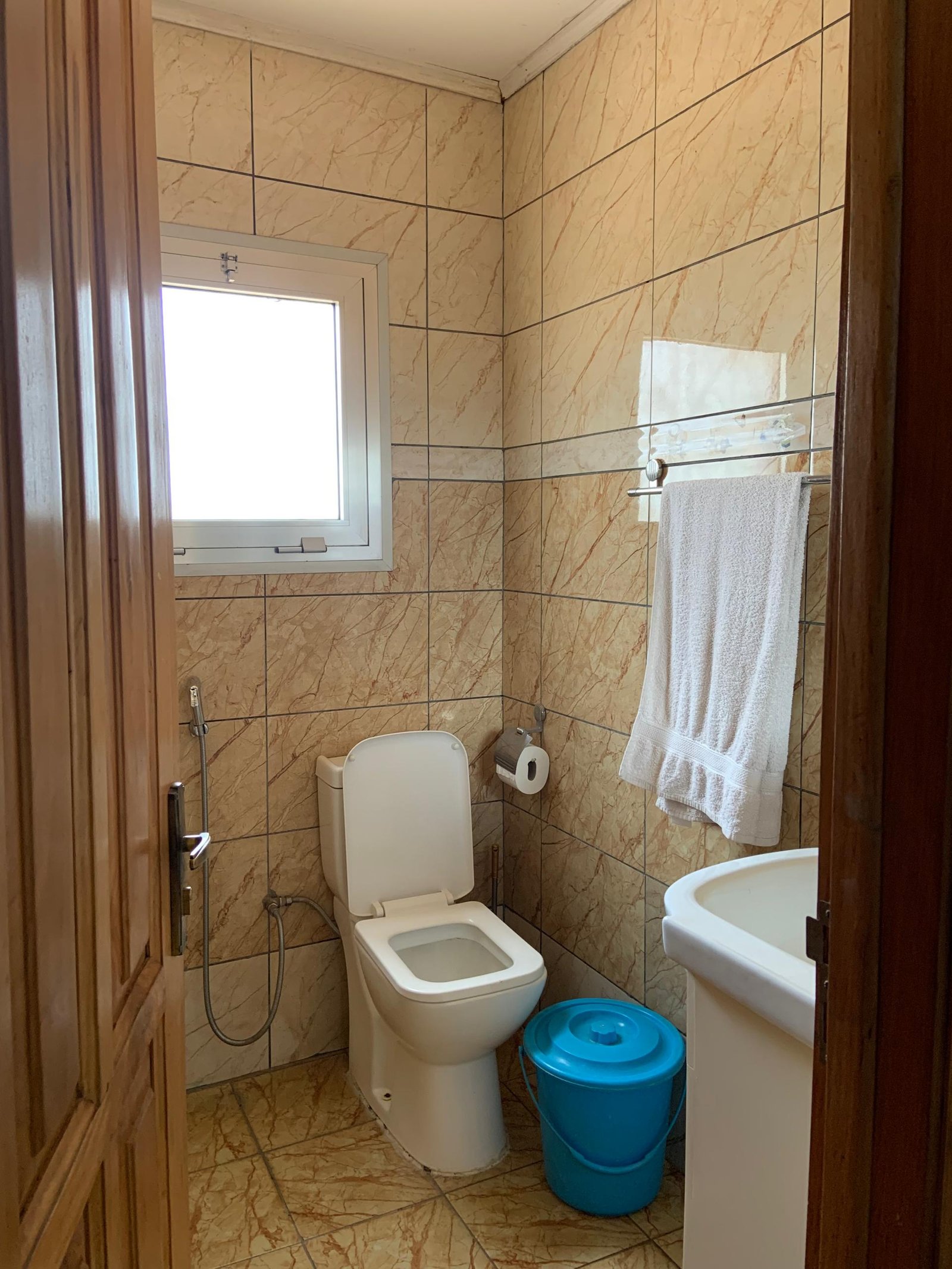 Appartement meublé à louer, Essos, Yaoundé 