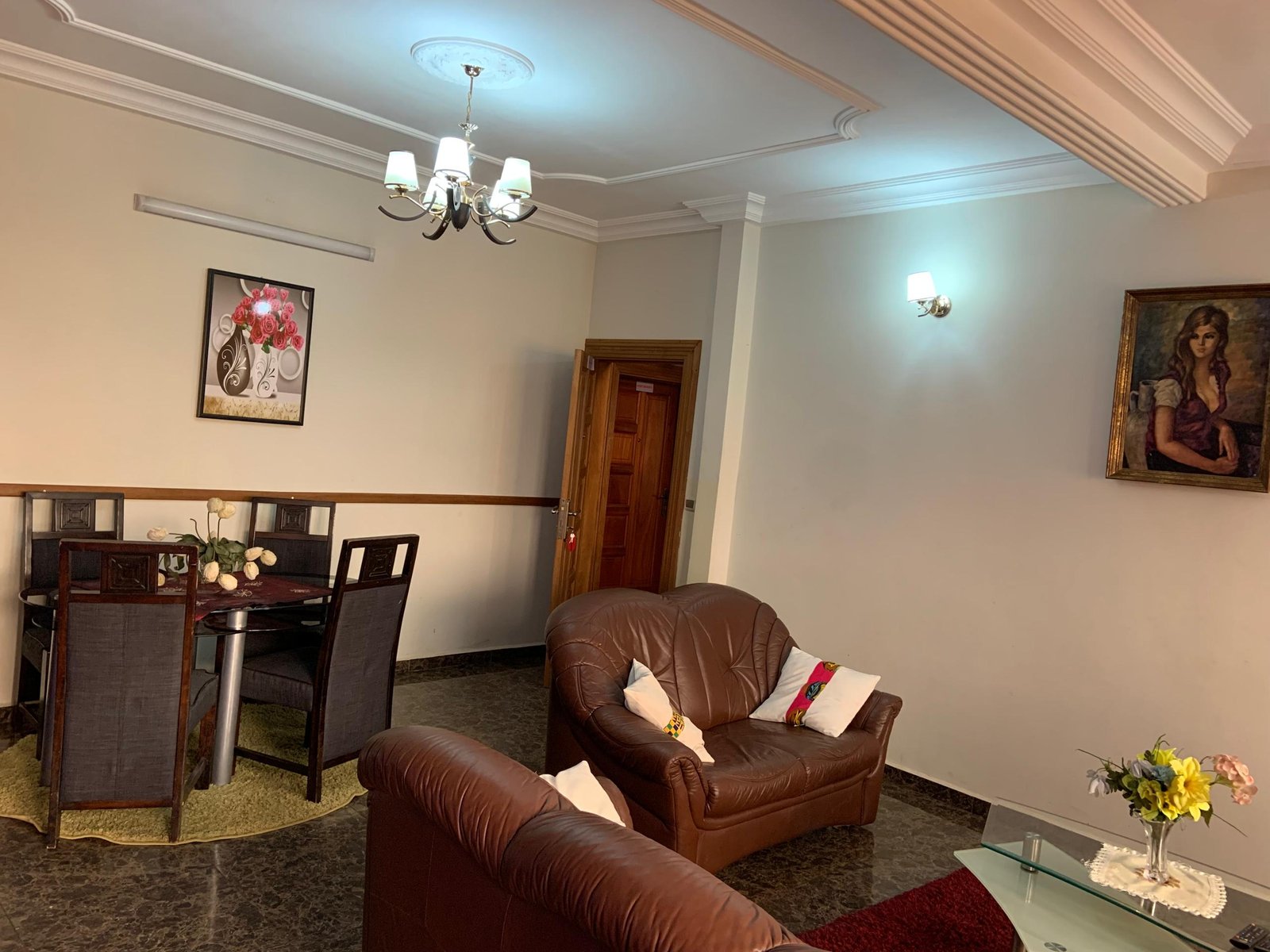 Appartement meublé à louer, Essos, Yaoundé  