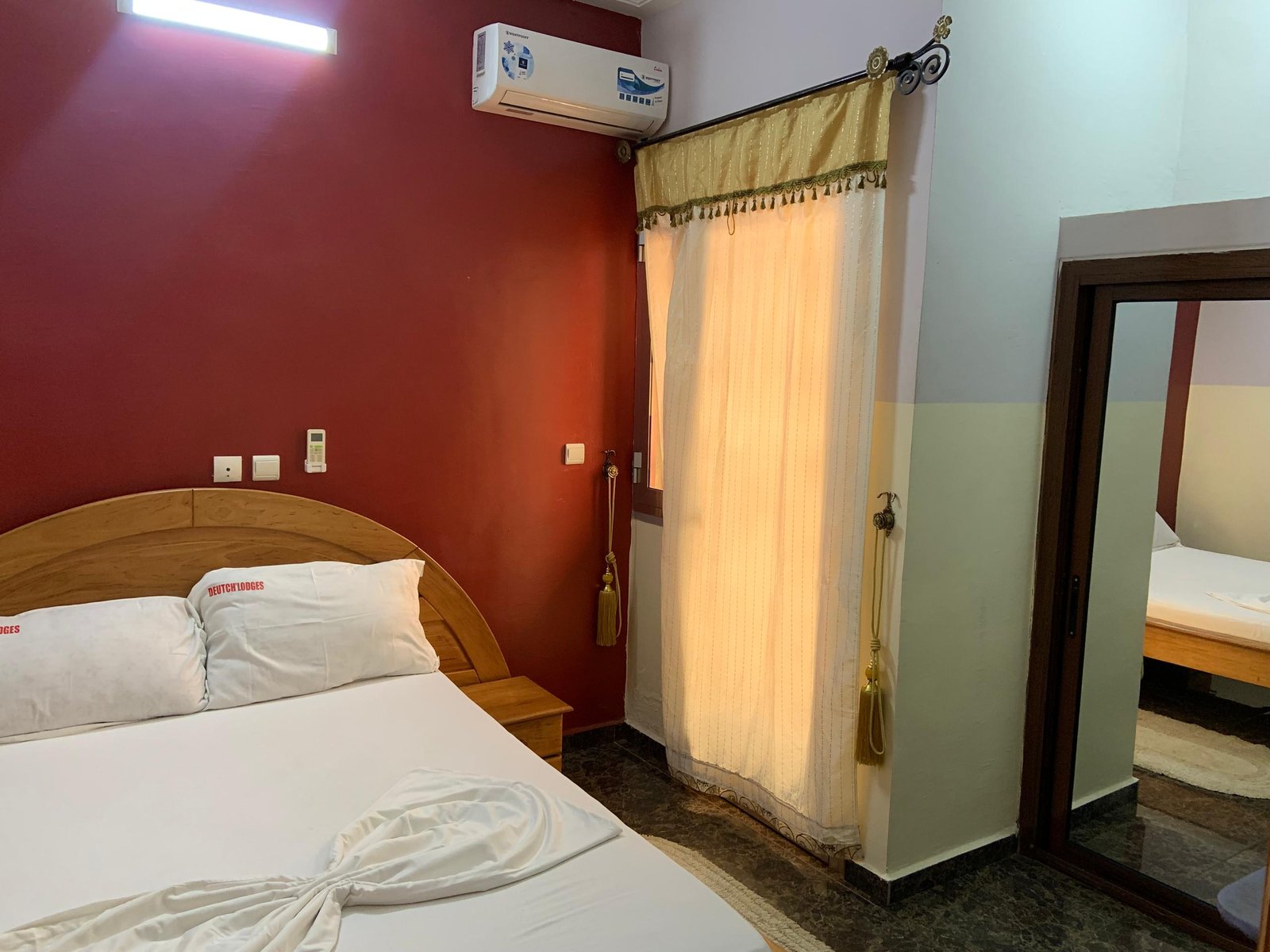 Studio meublé à louer, Essos, Yaoundé 
