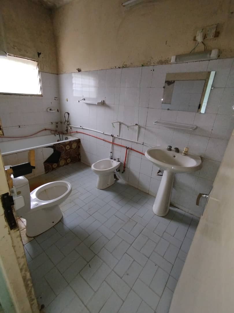 Duplex a vendre, Logbaba, Douala 