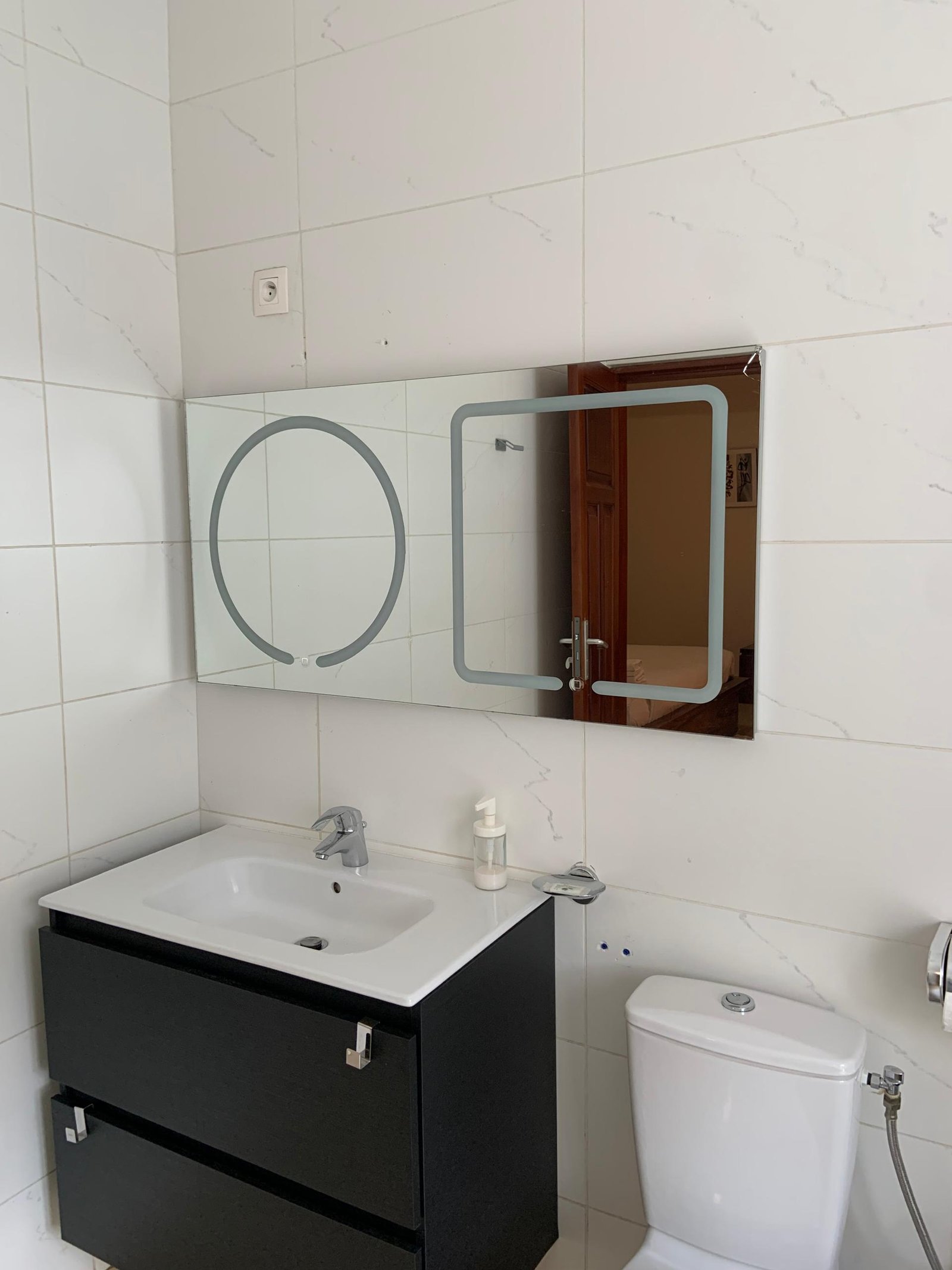 Appartement meuble a louer, Golf, Yaoundé 