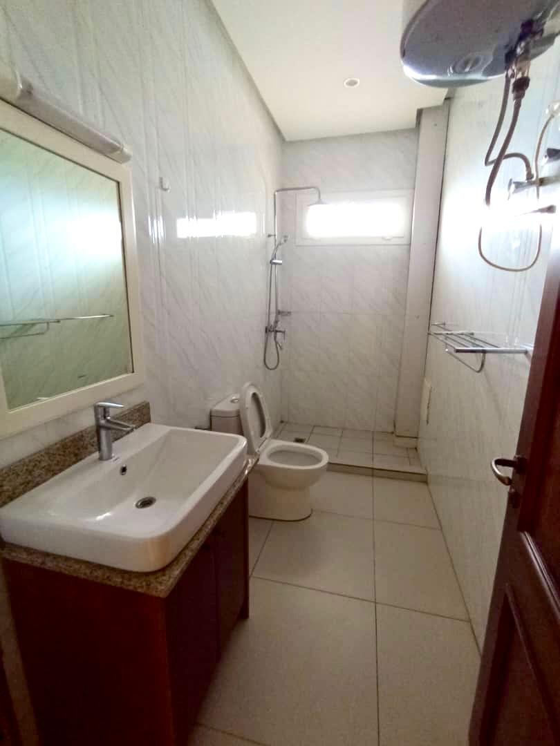 Appartement à louer, Bastos, Yaoundé 