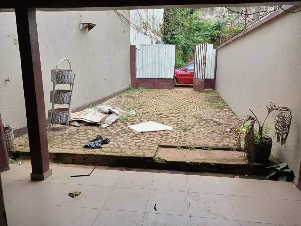 Appartement a louer, Bastos, Yaoundé 