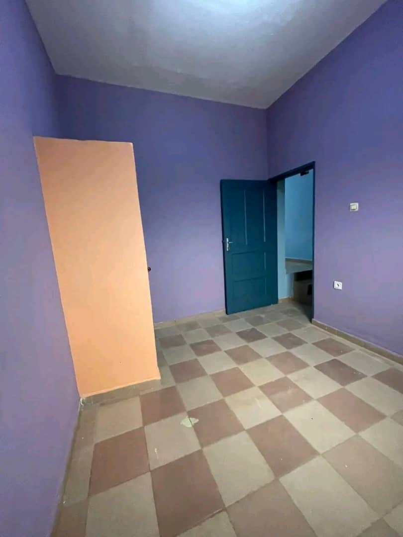 Studio à louer à simbock, Yaoundé 
