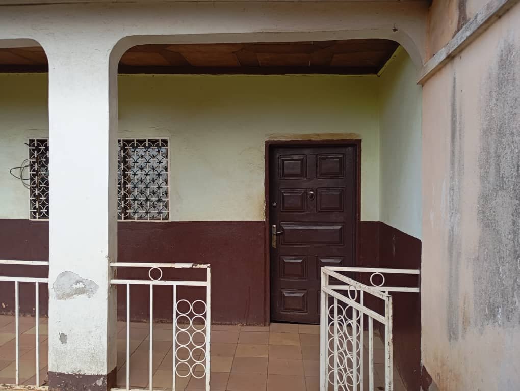 Appartement a louer, sous manguier, Yaoundé 