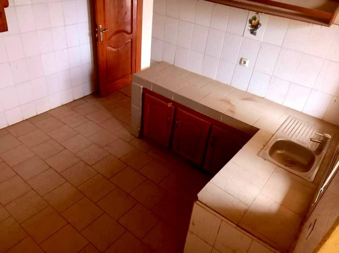 Appartement a louer,  Ahala, Yaoundé 