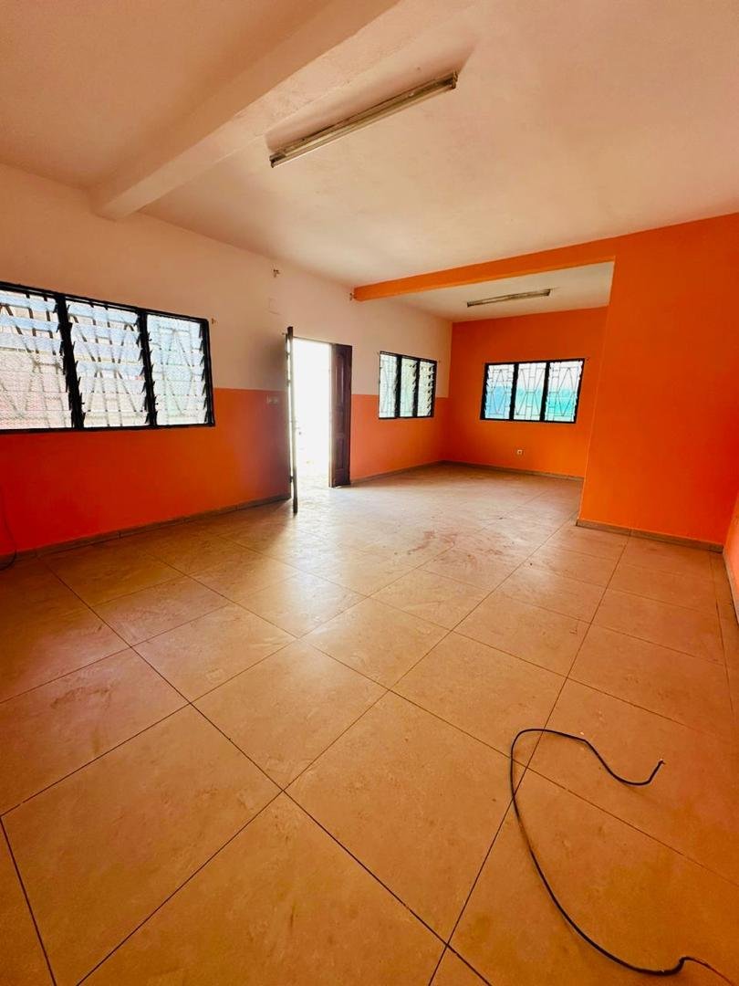 Maison à louer, Biyem assi, Yaoundé  