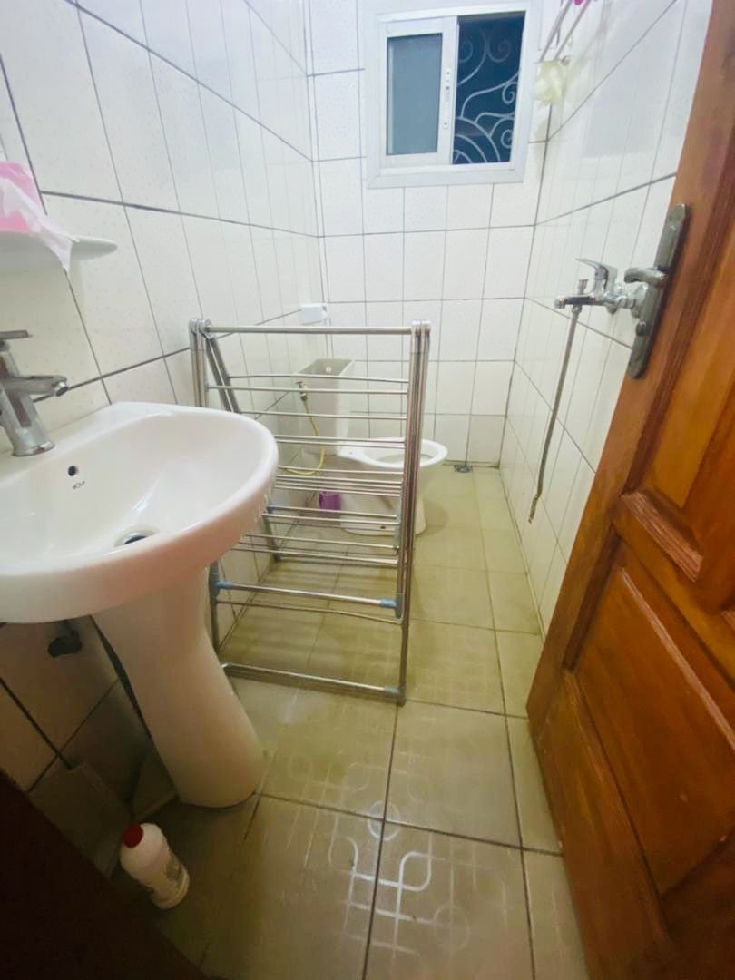 Maison à louer, Biyem assi, Yaoundé  