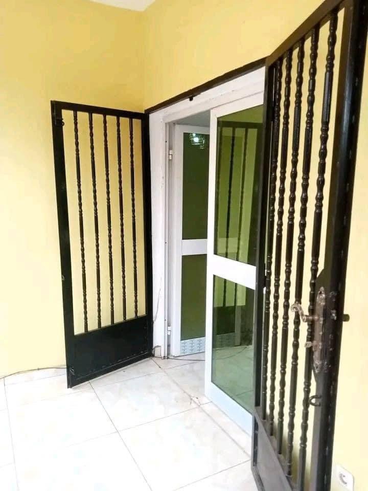 Appartement à louer, Santa Barbara, Yaoundé