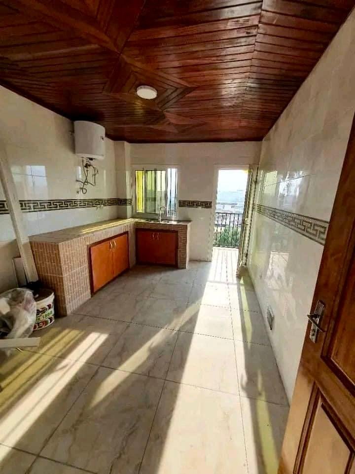 Appartement à louer, Santa Barbara, Yaoundé