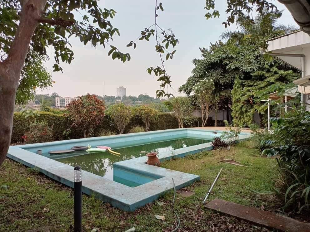 Villa à vendre, Bastos, Yaoundé  