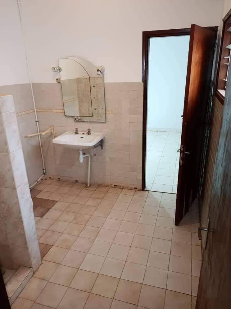 Villa à vendre, Bastos, Yaoundé  